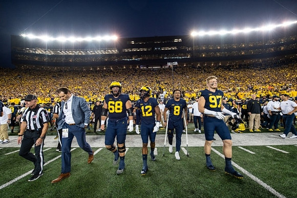 Steve Hutchinson, Andrew Vastardis (68), Josh Ross (12), Ronnie Bell (8), and Aidan Hutchinson (97)