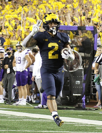 Blake Corum (2)