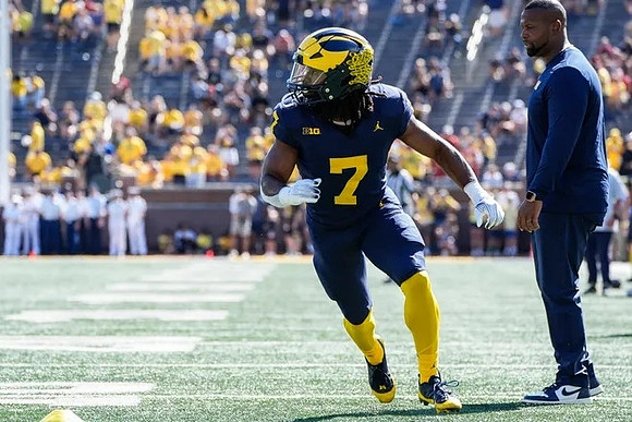 Donovan Edwards (7)