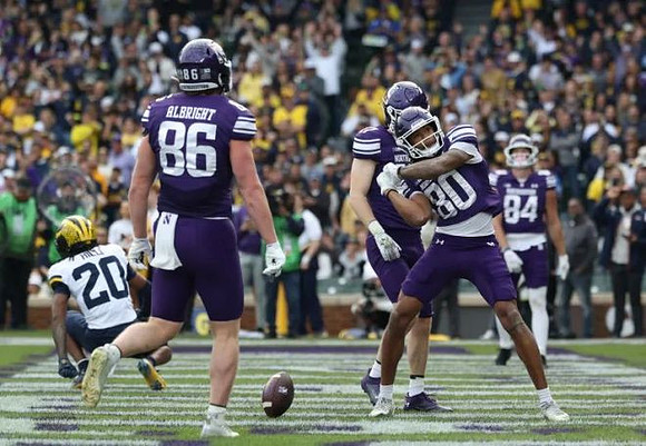 Jyaire Hill (20)
