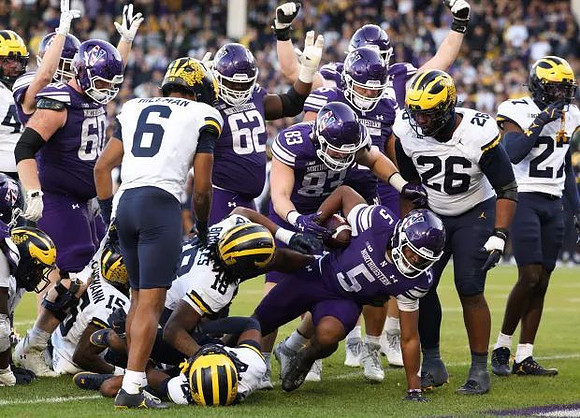 Ernest Hausmann (15), Troy Bowles (18), Brandyn Hillman (6), Rayshaun Benny (26), Jayden Sanders (27), and Jyaire Hill (20)