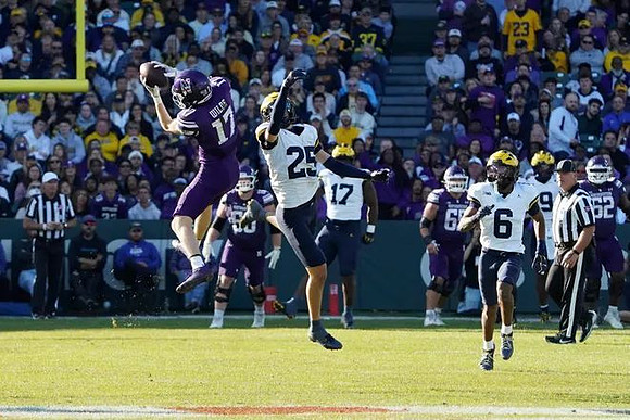 Mason Curtis (25), Enow Etta (17), Brandyn Hillman (6), and Cameron Brandt (9)