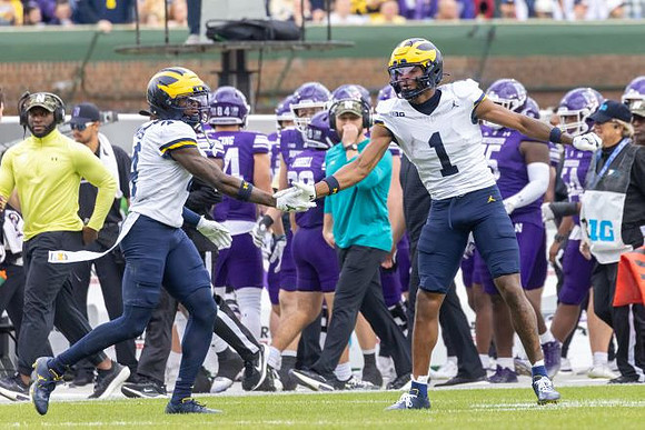 TJ Guy (4) and Jaishawn Barham (1)