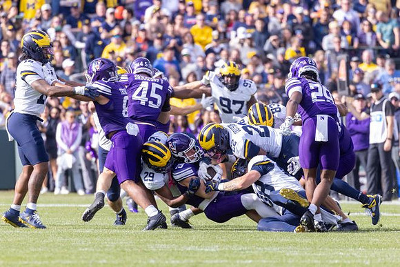Troy Bowles (18), Chase Taylor (29), Elijah Dotson (22), Deakon Tonielli (88), Chibi Anwunah (97), and Zack Marshall (83)