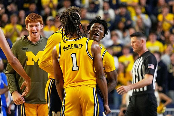 Oscar Goodman (5), Trey McKenney (1), and L.J. Cason (2)