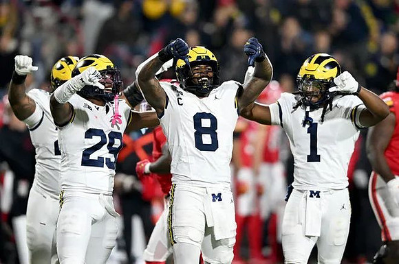 Chase Taylor (29), Derrick Moore (8), and Jaishawn Barham (1)