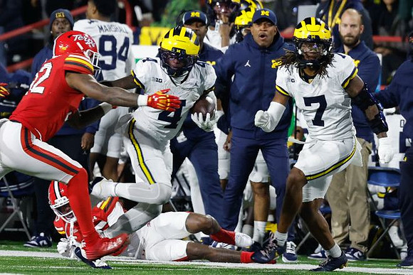 TJ Guy (4) and TJ Metcalf (7)