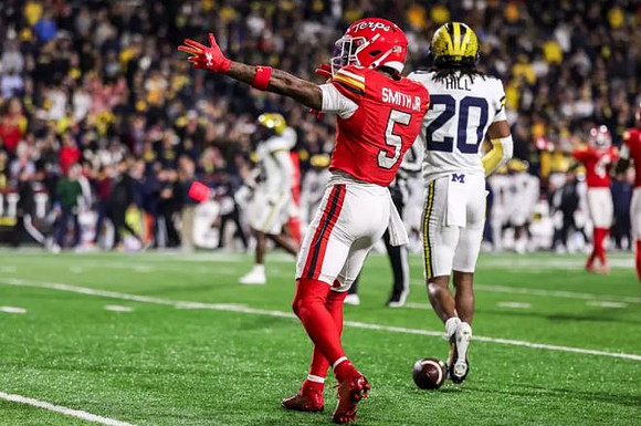 Jyaire Hill (20)