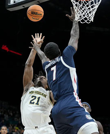 Morez Johnson Jr. (21)