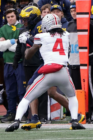Jyaire Hill (20)