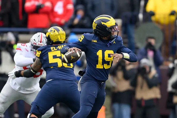 Giovanni El-Hadi (58) and Bryce Underwood (19)