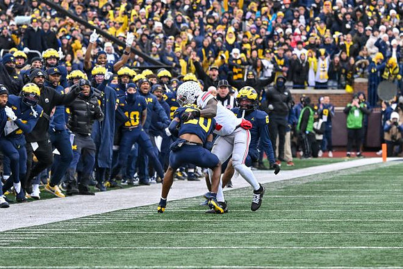 Jyaire Hill (20)