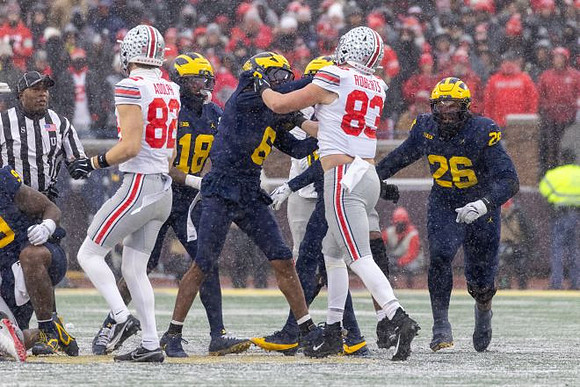 Troy Bowles (18), Brandyn Hillman (6), and Rayshaun Benny (26)