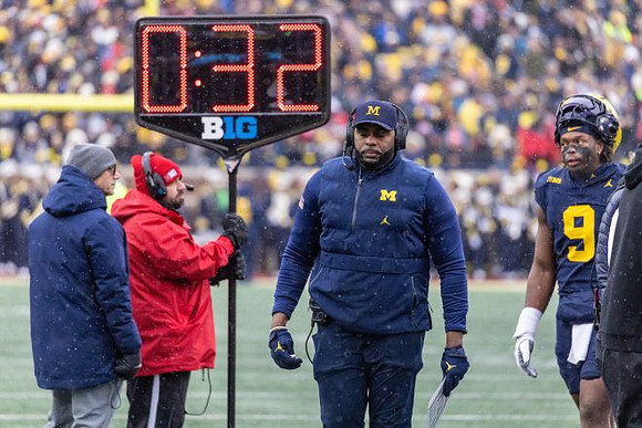 Sherrone Moore and Cameron Brandt (9)