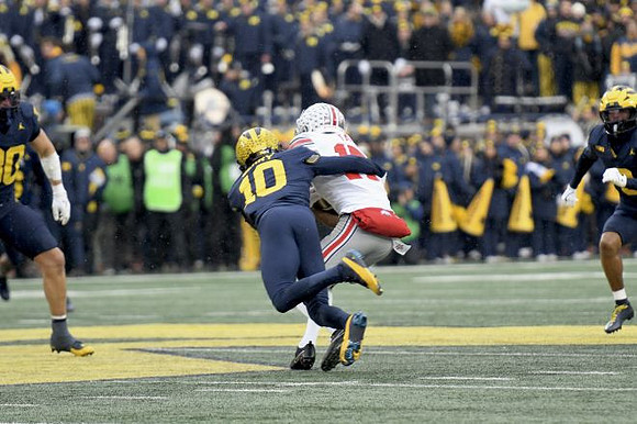 Jimmy Rolder (30) and Zeke Berry (10)
