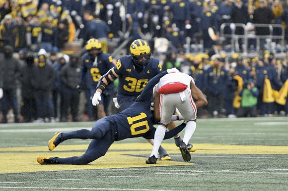 Jimmy Rolder (30) and Zeke Berry (10)