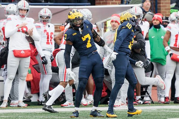 TJ Metcalf (7) and Zeke Berry (10)