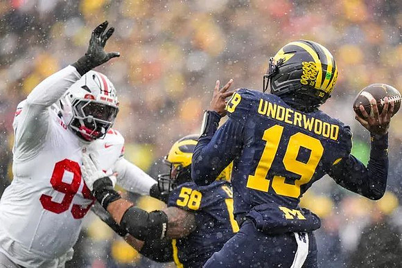 Giovanni El-Hadi (58) and Bryce Underwood (19)