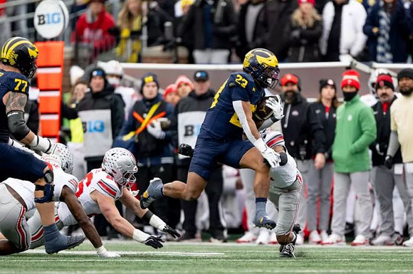 Blake Frazier (77) and Jordan Marshall (23)