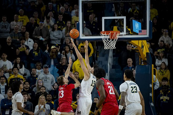 Elliot Cadeau (3), Aday Mara (15), and Yaxel Lendeborg (23)