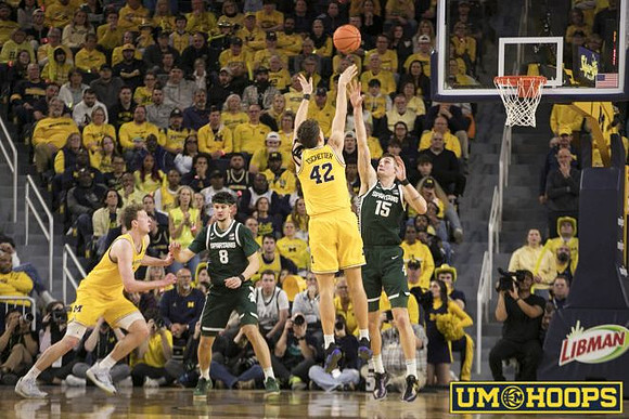 Danny Wolf (1) and Will Tschetter (42)