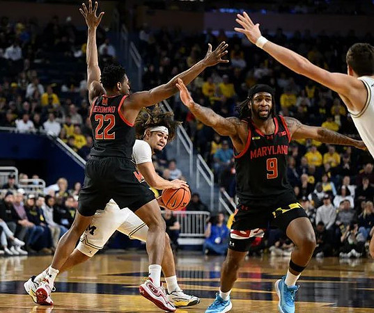 Tre Donaldson (3) and Will Tschetter (42)