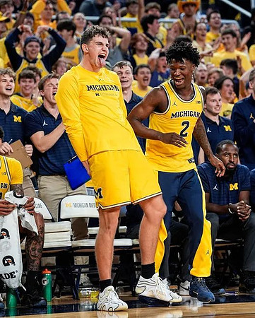 Will Tschetter (42) and L.J. Cason (2)