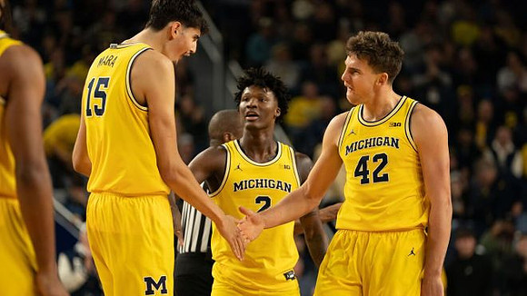 Aday Mara (15), L.J. Cason (2), and Will Tschetter (42)