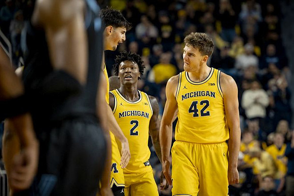 Aday Mara (15), L.J. Cason (2), and Will Tschetter (42)