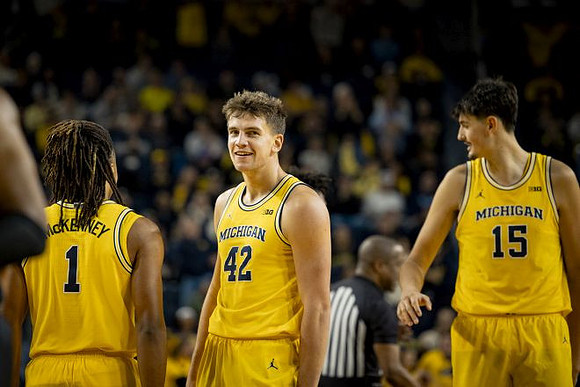 Trey McKenney (1), Will Tschetter (42), and Aday Mara (15)