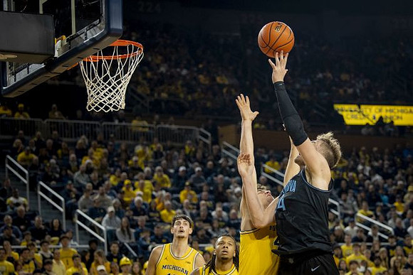 Aday Mara (15), L.J. Cason (2), and Will Tschetter (42)