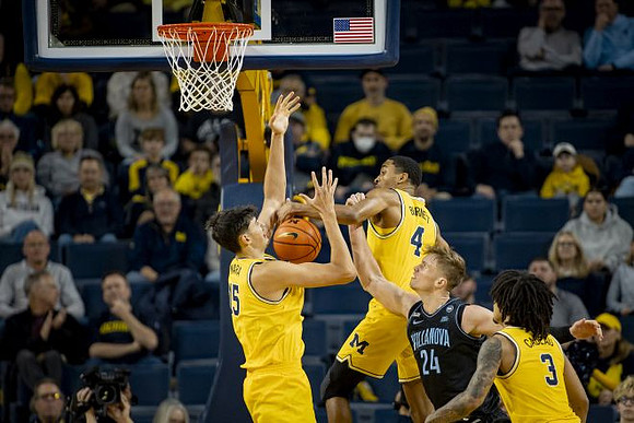 Aday Mara (15), Nimari Burnett (4), and Elliot Cadeau (3)