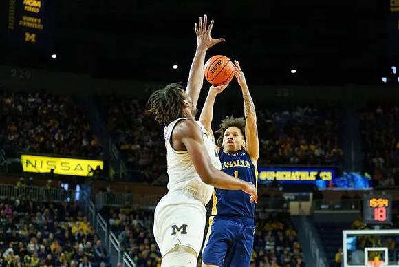 Morez Johnson Jr. (21)