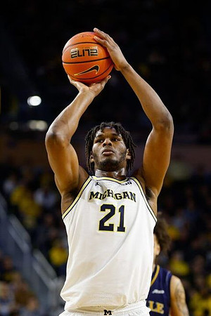 Morez Johnson Jr. (21)