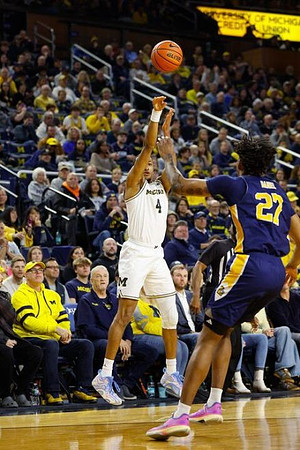 Nimari Burnett (4)