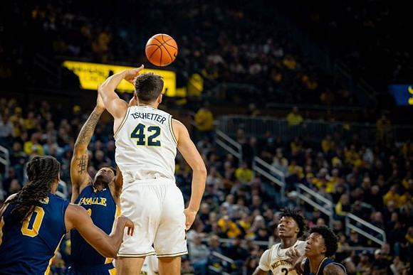 Will Tschetter (42) and L.J. Cason (2)