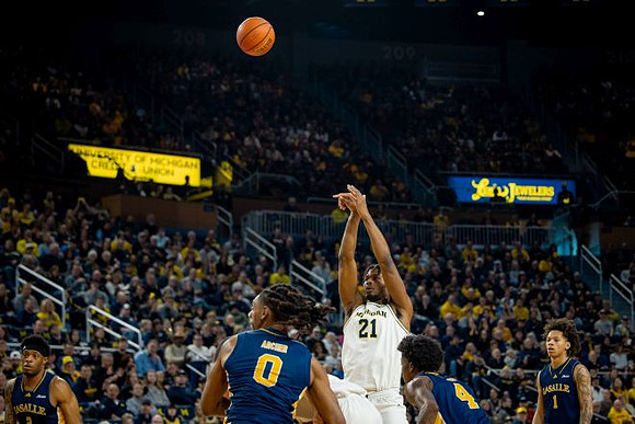 Morez Johnson Jr. (21)