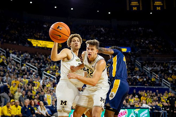 Malick Kordel (32) and Will Tschetter (42)