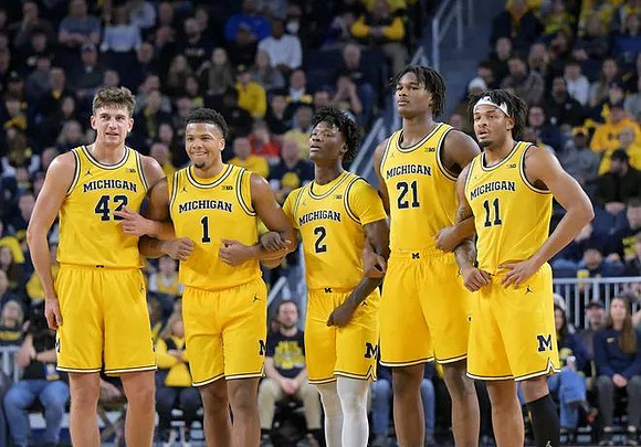 Will Tschetter (42), Trey McKenney (1), L.J. Cason (2), Morez Johnson Jr. (21), and Roddy Gayle Jr. (11)