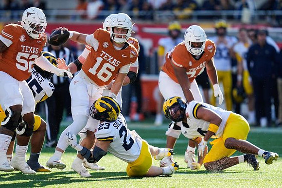 Trey Pierce (95), Cole Sullivan (23), and TJ Guy (4)
