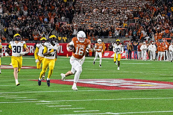 Jimmy Rolder (30), Jayden Sanders (27), and Zeke Berry (10)