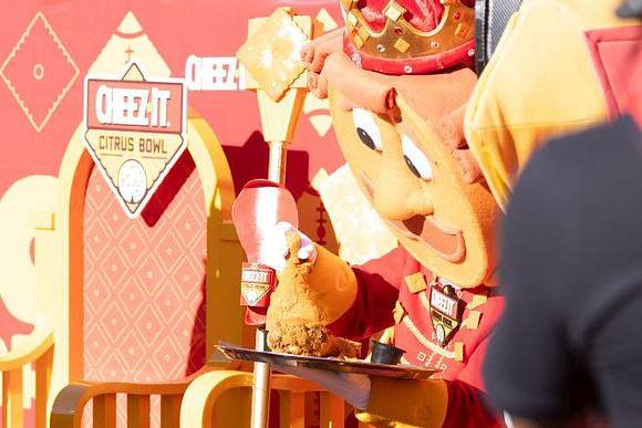 Citrus Bowl Mascot