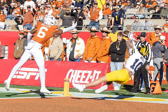 Kendrick Bell (10)