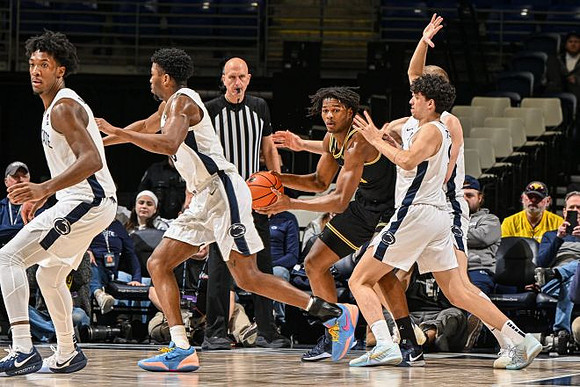 Morez Johnson Jr. (21)