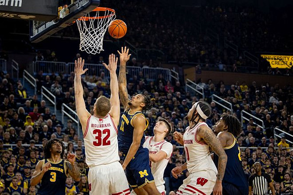 Elliot Cadeau (3), Roddy Gayle Jr. (11), and Morez Johnson Jr. (21)