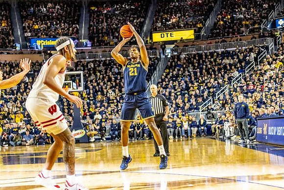 Morez Johnson Jr. (21)
