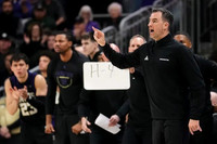 Washington Head Coach Danny Sprinkle