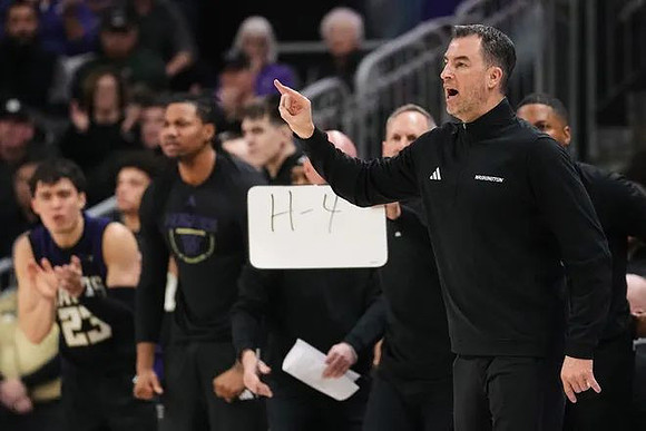 Washington Head Coach Danny Sprinkle