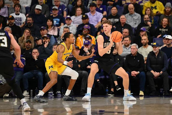Nimari Burnett (4)