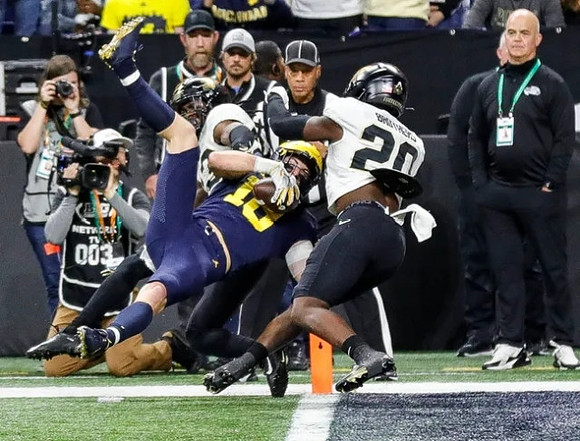 Colston Loveland (18)